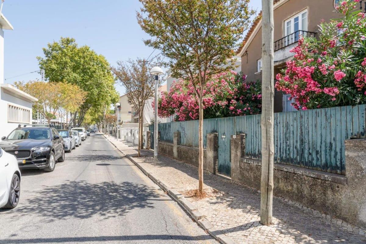 Cozy Coastal Getaway 3br In Estoril